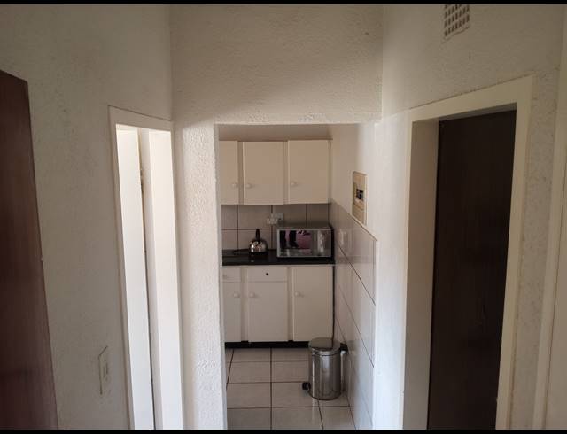 2 BEDROOM SECTIONAL TITLE FOR SALE IN PARKDENE